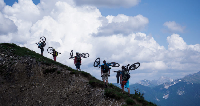 Abendteuer mit dem Mountainbike